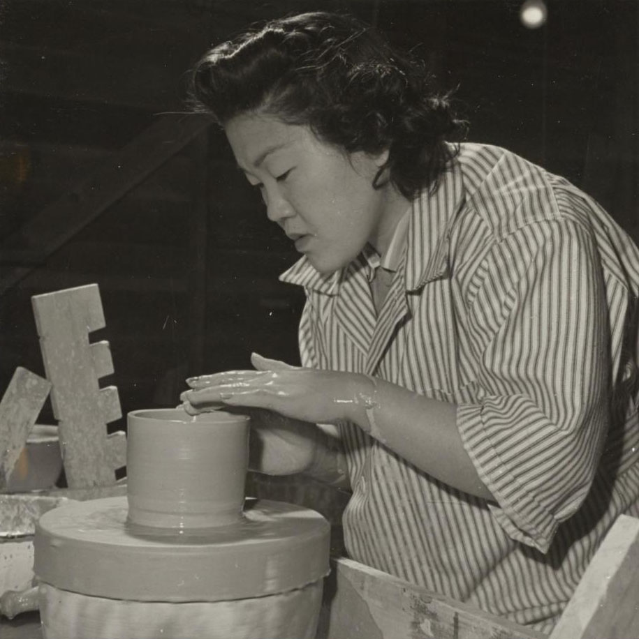 #MinnieNegoro, a ceramicist trained by Daniel Rhodes at Heart Mountain, went on to found the @uconnsfa ceramics program. Did you/your loved ones know her? @hcmaruyama & @chinotronic @uconnhistory @uconnaaasi want to know for a new @UConn_Benton exhibition.