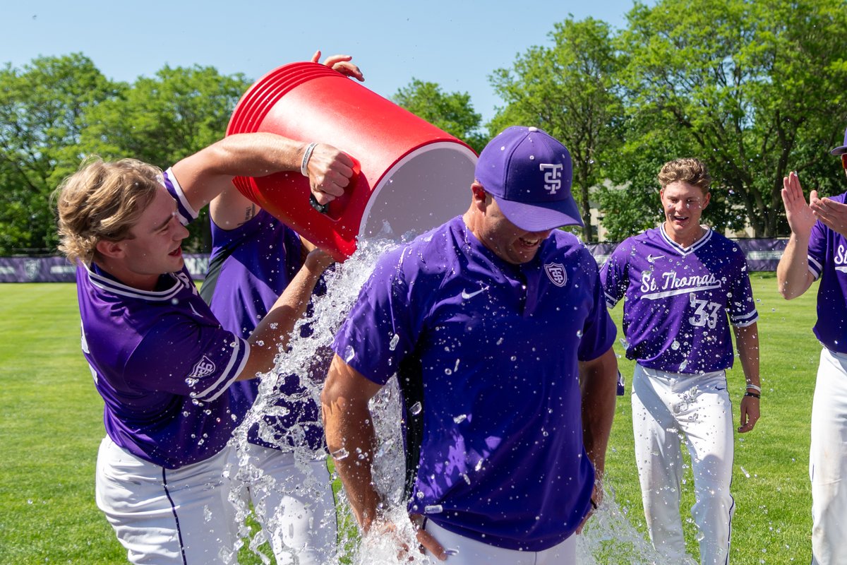 TommieBase's tweet photo. Season 15 was a special one for Coach Olean!

➡️ Led the program to first Summit League title in just third year of DI competition
➡️ Eight players earned Summit League Honors
➡️ Only team with Summit League record above .600
➡️ Doubled win total from a season ago

#RollToms https://t.co/PAgK61cC20