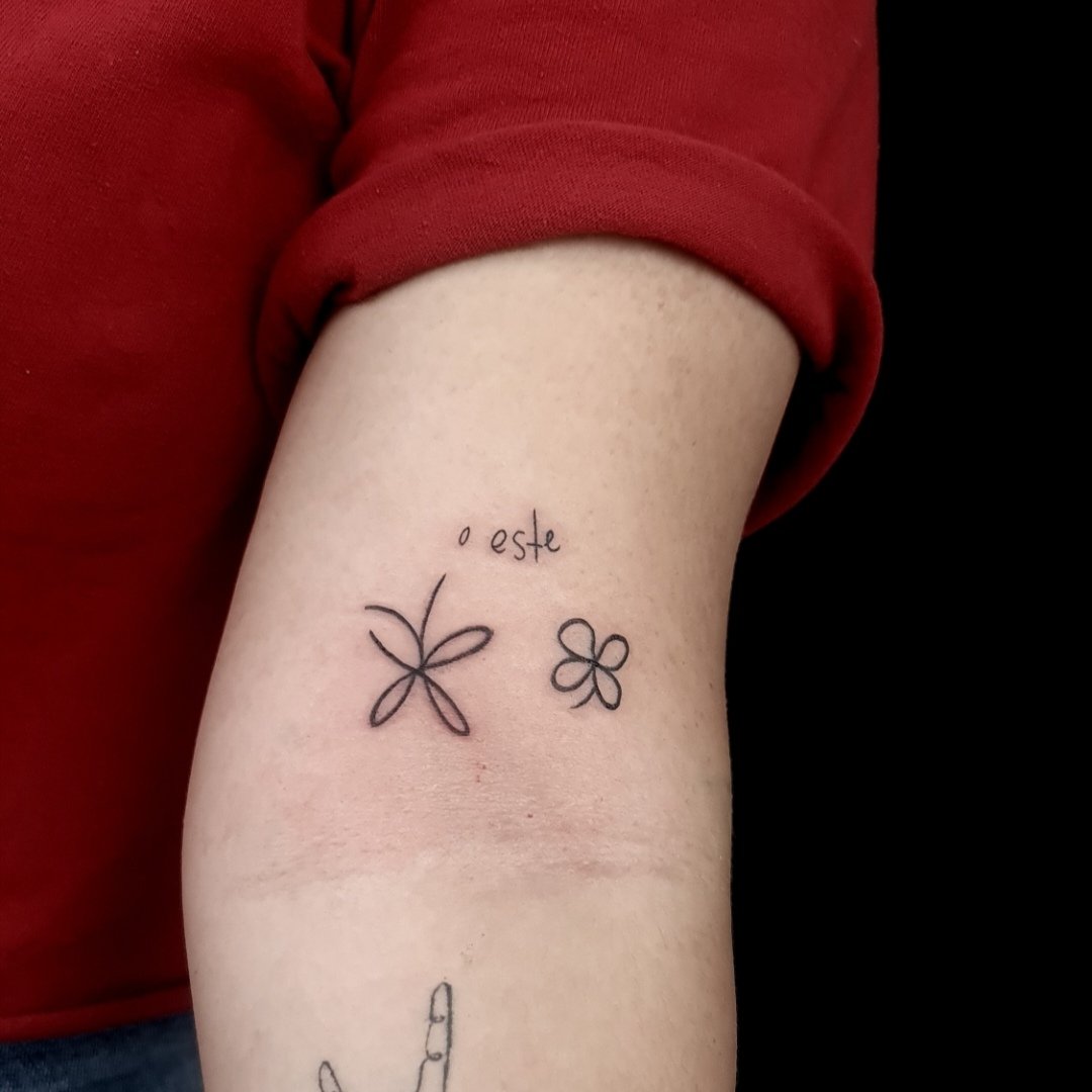 Un año de q <a href="/gnrlmvm/">Martín</a> me hizo feliz 21/05, la más feliz de que cada que me pregunten por mi tatuaje decir "me lo hizo un Morat" <a href="/MoratBanda/">Morat</a> 😍😍