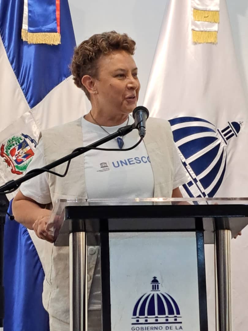 "La Isabela es un lugar de gran importancia histórica...Registros históricos sugieren que varios barcos, algunos pertenecientes a Colón, pueden haber naufragado a causa de huracanes en la zona. Intentaremos encontrarlos", subrayó María Elena Barba Meinecke, jefa de la misión.