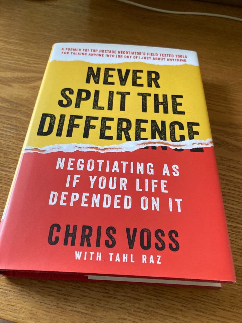 heruhermawan's tweet photo. My top notable quotes from the book "Never Split the Difference" 📙

by @fbinegotiator 

👇 https://t.co/r9ByplkcXa