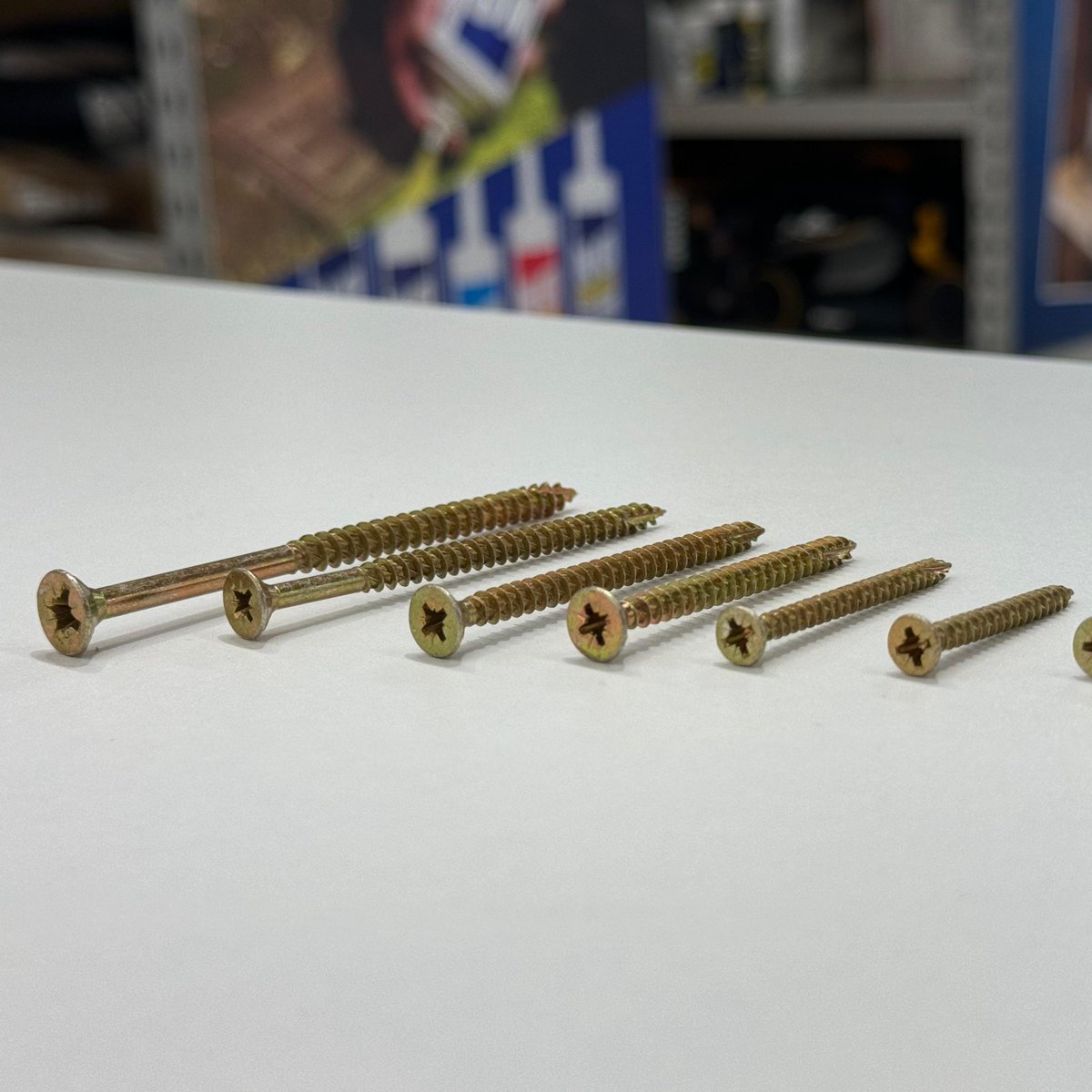 TurboGold PZ Double Countersunk Wood Screws are officially the gold standard of screws… We should know.😂 The rifled shank reduces splitting and they are wax-coated for easy driving. Get them here: bit.ly/3wI2igI