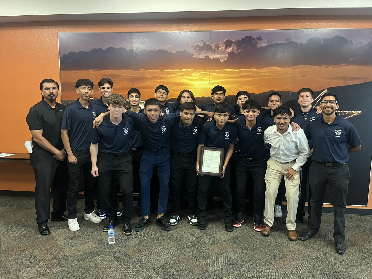 Boys soccer getting recognized at the El Paso City Council Meeting for an outstanding season. #eliteeight @vlara_82 @CoachRecoder @RickRiv28885243 #riverside4ever