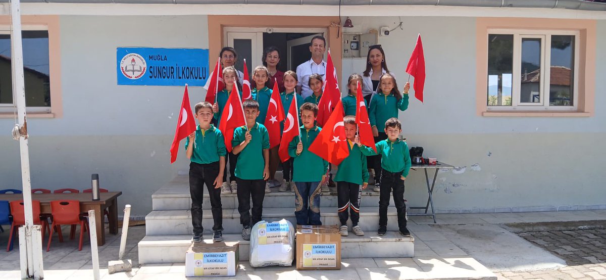 BİR KİTAP BİR İNSAN PROJESİ 📕 

Valimiz Sayın Dr. <a href="/idrisakbiyik/">Dr. İdris AKBIYIK</a> himayelerinde başlatılan, <a href="/mugla_mem/">Muğla İl Millî Eğitim Müdürlüğü</a> tarafından yürütülen “Bir Kitap Bir İnsan Projesi” kapsamında ilçemizde faaliyetler devam etmektedir. <a href="/tcmeb/">Millî Eğitim Bakanlığı</a> <a href="/Yusuf__Tekin/">Yusuf Tekin</a> <a href="/tcmuglavaliligi/">Muğla Valiliği</a> <a href="/emrecay55/">Emre ÇAY</a> <a href="/idriskomurcu/">idris KÖMÜRCÜ</a> <a href="/emrbeyazit/">Menteşe Emirbeyazıt İlkokulu</a>