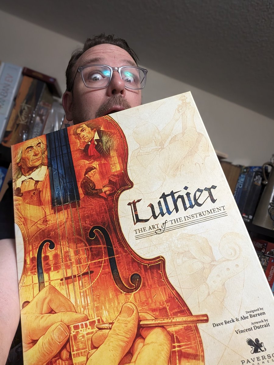 #Kickstarter Prototypes have arrived for #LUTHIER. I think this box is big enough to hold an actual #violin...🎻 #luthiergame #paversongames #orchestra #classicalmusic #music #guitar #luthiery #symphony #vincentdutrait #gameart #art #illustration #boardgameart #gameartist