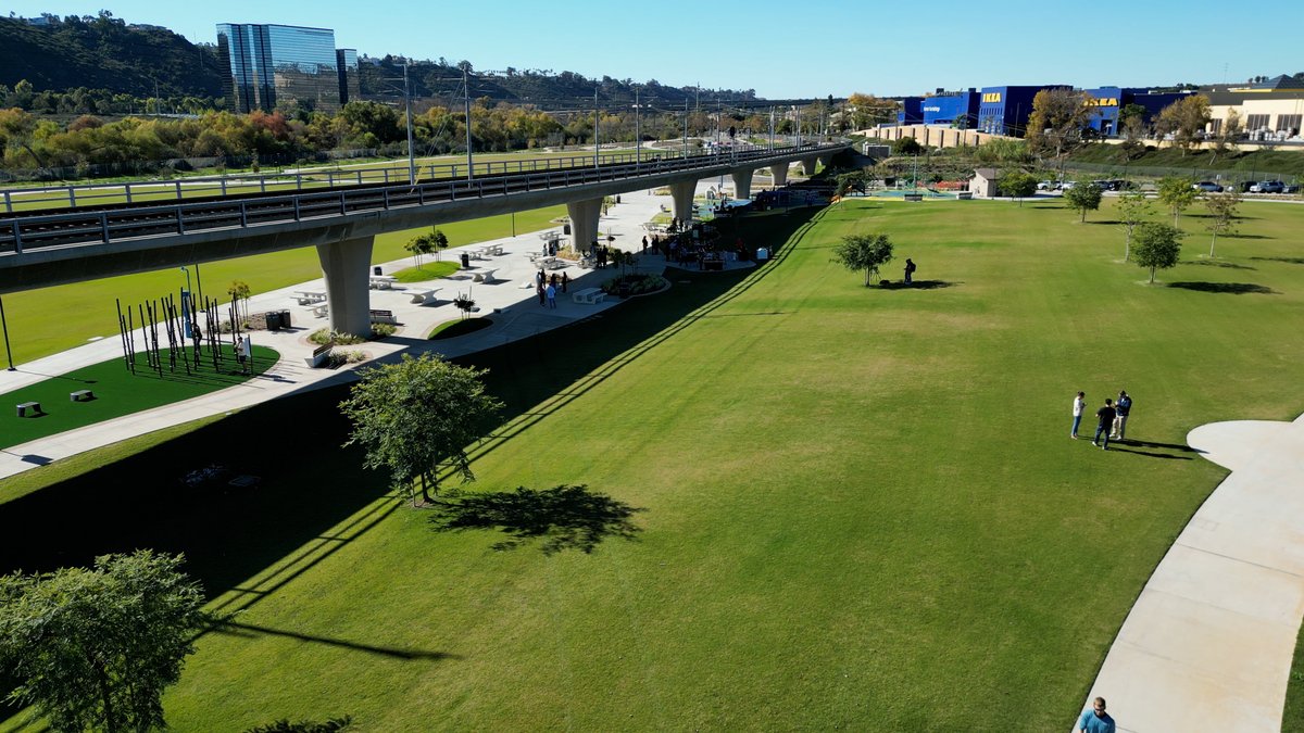 Don't miss this amazing tour opportunity! SDSU and Schmidt Design Group are leading a tour of the recently completed SDSU River Park on June 4th at 10am. Learn more and sign up here sd-gbc.org/sdsu_river_park