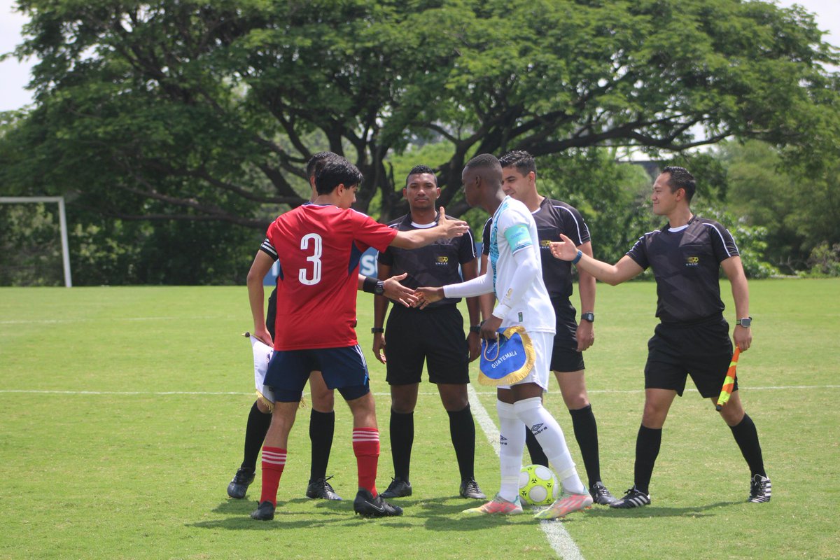 ‼️A JUGAR ‼️

🇬🇹Guatemala ya enfrenta a Costa Rica 🇨🇷

#VamosGuate #ModoSelección #GuatemalaPower