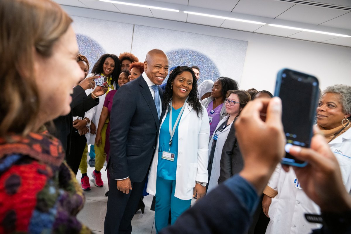 We are making great progress growing our nursing workforce at @NYCHealthSystem, adding more than 1,000 union nurses in the last eight months.

Our public hospitals are a great place to further your nursing career, and now is the time to join.

Learn more: nyc.gov/office-of-the-…