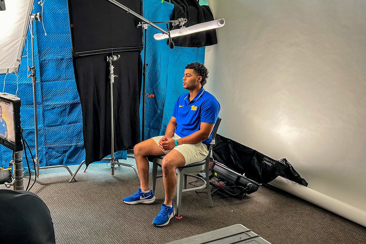 Pitt_BASE's tweet image. Cameras are rolling in Charlotte.

🎥 @accnetwork 

#H2P