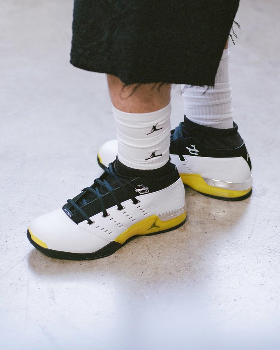 jordan 17 solefly on feet