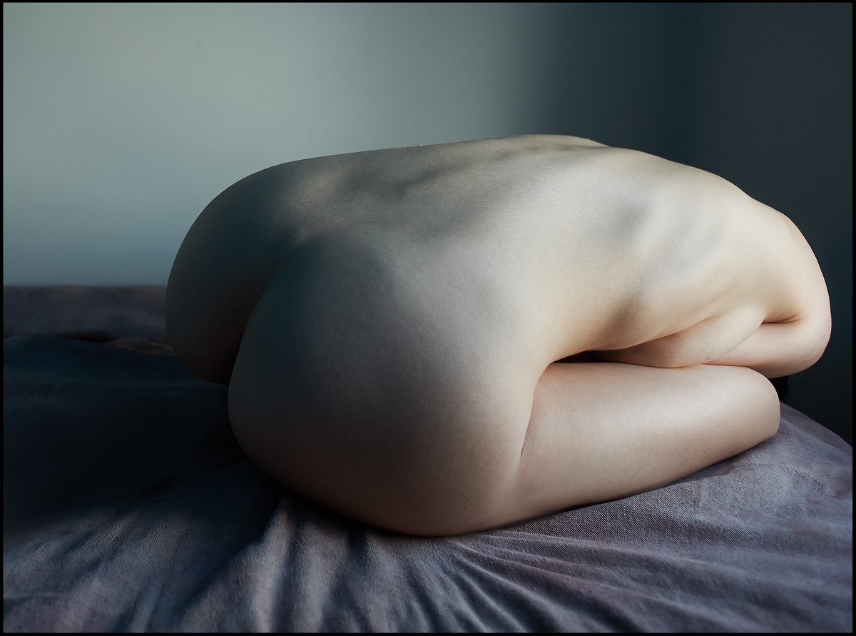 Lise Pauton Contorsionist Paris 2024 .