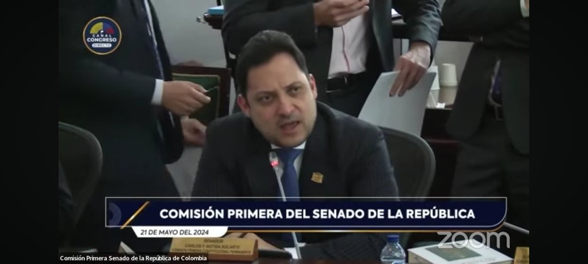 “Este es un proyecto de ley que promueve la participación ciudadana, que es un principio constitucional, y que pretende integrar al ciudadano a las decisiones del Estado”. H.S @senadormotoa #SesiónOrdinariaPresencial