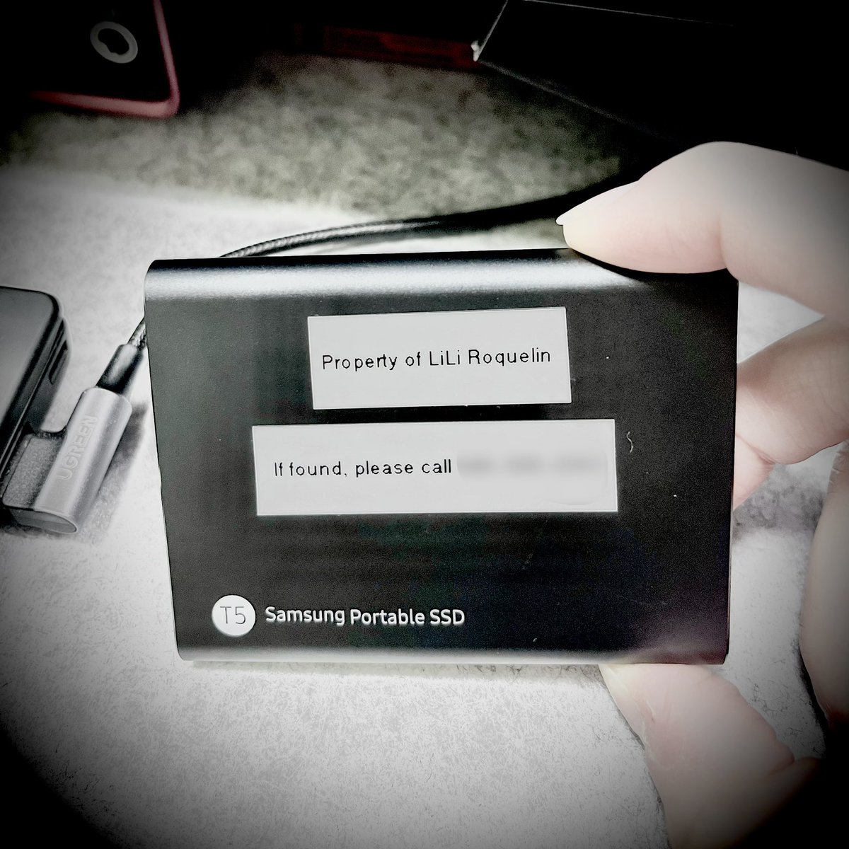 It’s amazing how technology has allowed us now to carry our songs’ audio Recordings in the palm of your hands to the studio! Remember those big hard-drives, and the Big Tapes (which I’ve never got the chance to see them myself)? 😂😭😆 #recordingstudio @samsung #womanproducer