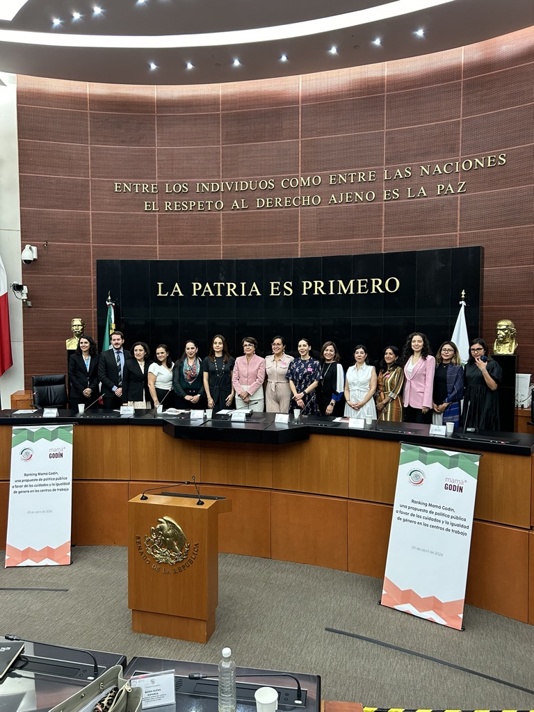 Este mes arrancó el llenado del Ranking Mamá Godín 2024 de @soymamagodin, una propuesta de política pública a favor de los cuidados y de la igualdad de género en los centros de trabajo. Tuve la oportunidad de estar ahí y acá van cosas que TODAS las personas deberíamos saber: