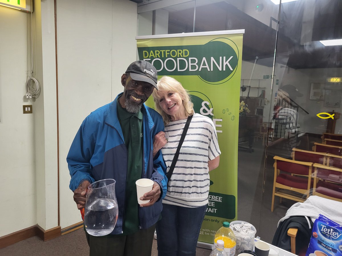 With the wonderful people <a href="/DartfordFoodba1/">Dartford Foodbank</a> today!

#FeedDartford