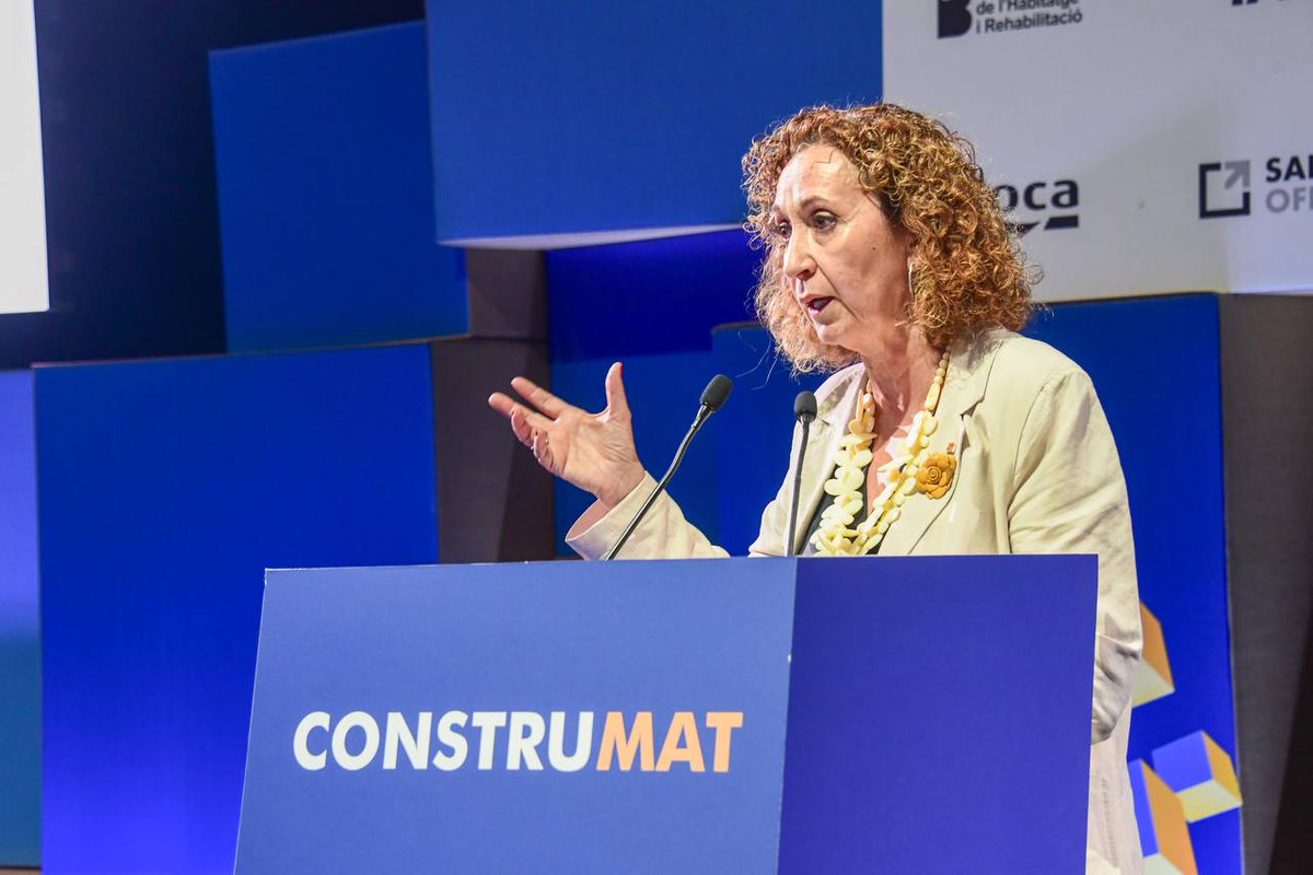 territoricat's tweet image. La #consellera @estercapella participa a l'acte inaugural de #Construmat 2024

@ConstrumatBCN