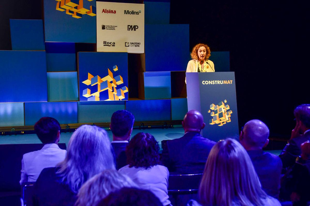 territoricat's tweet image. La #consellera @estercapella participa a l'acte inaugural de #Construmat 2024

@ConstrumatBCN