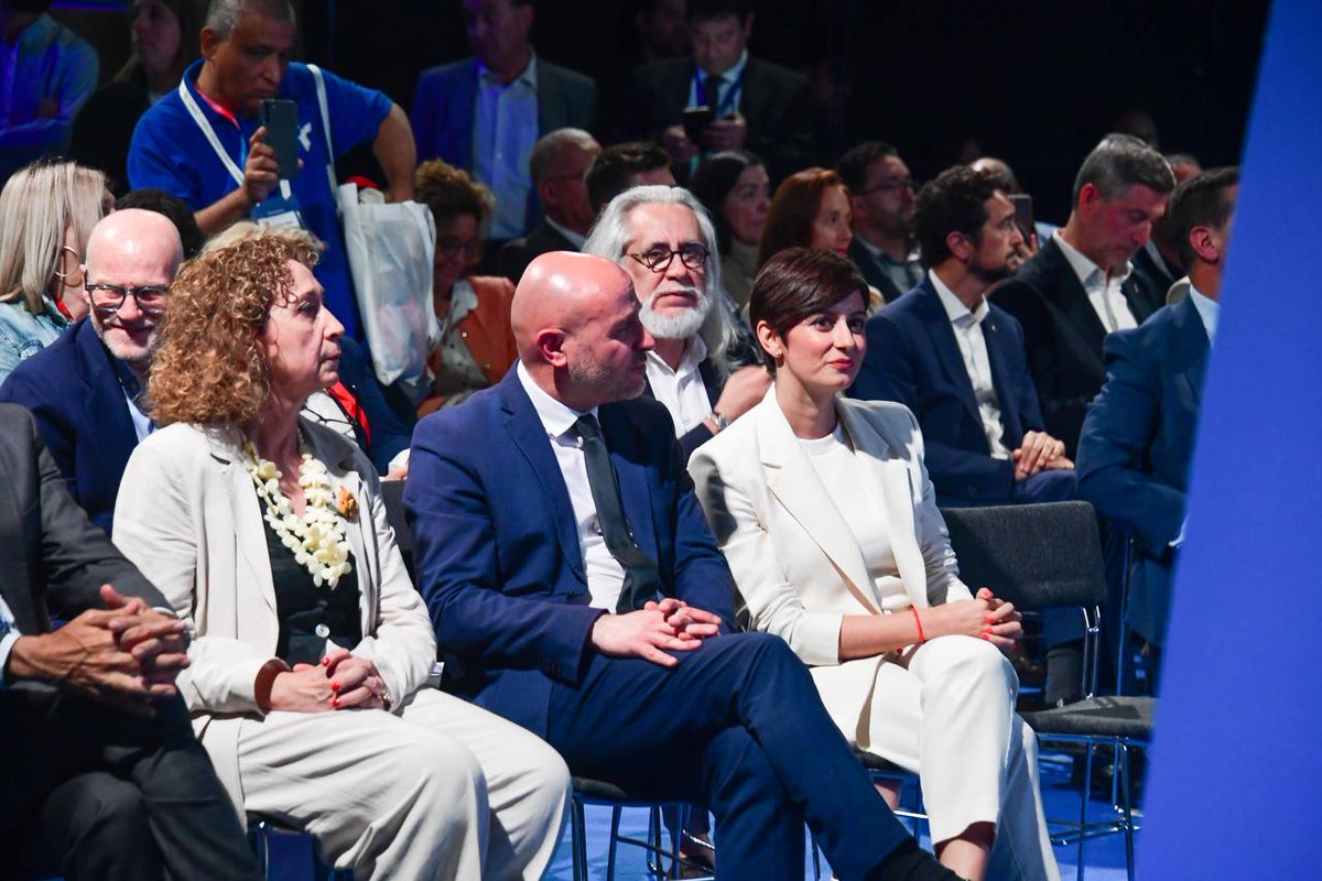 territoricat's tweet image. La #consellera @estercapella participa a l'acte inaugural de #Construmat 2024

@ConstrumatBCN