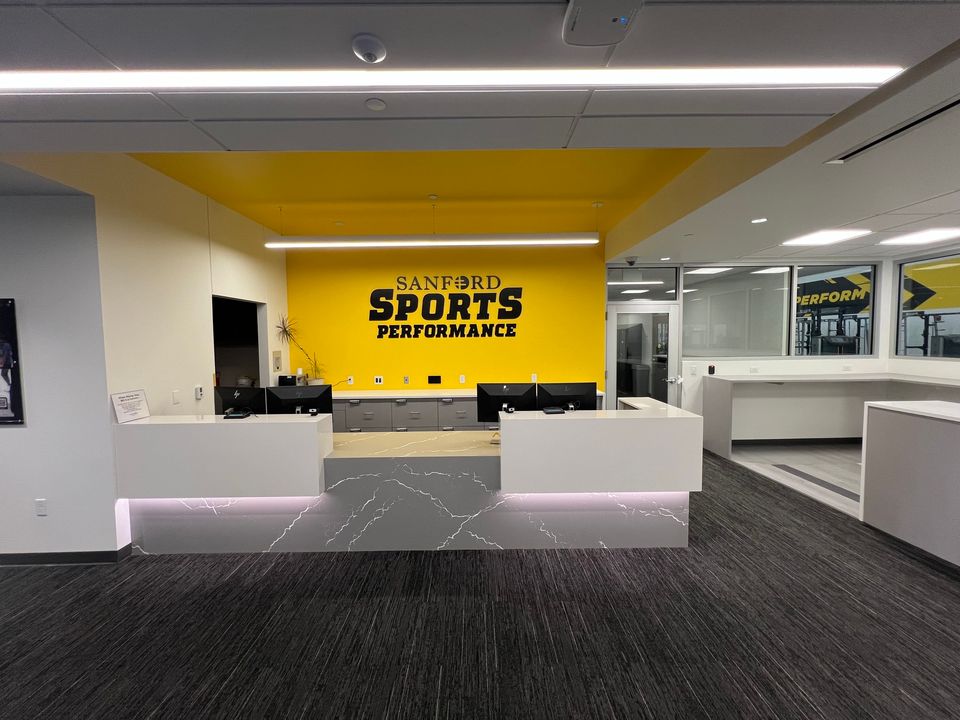 JUST IN: Sanford Sports Performance in Fargo is officially in its new home! 📍 The new location is open for members, training groups and sports PT patients. Summer programming will begin at the new facility on June 3. Read more: bit.ly/4azVG1I #SanfordSports