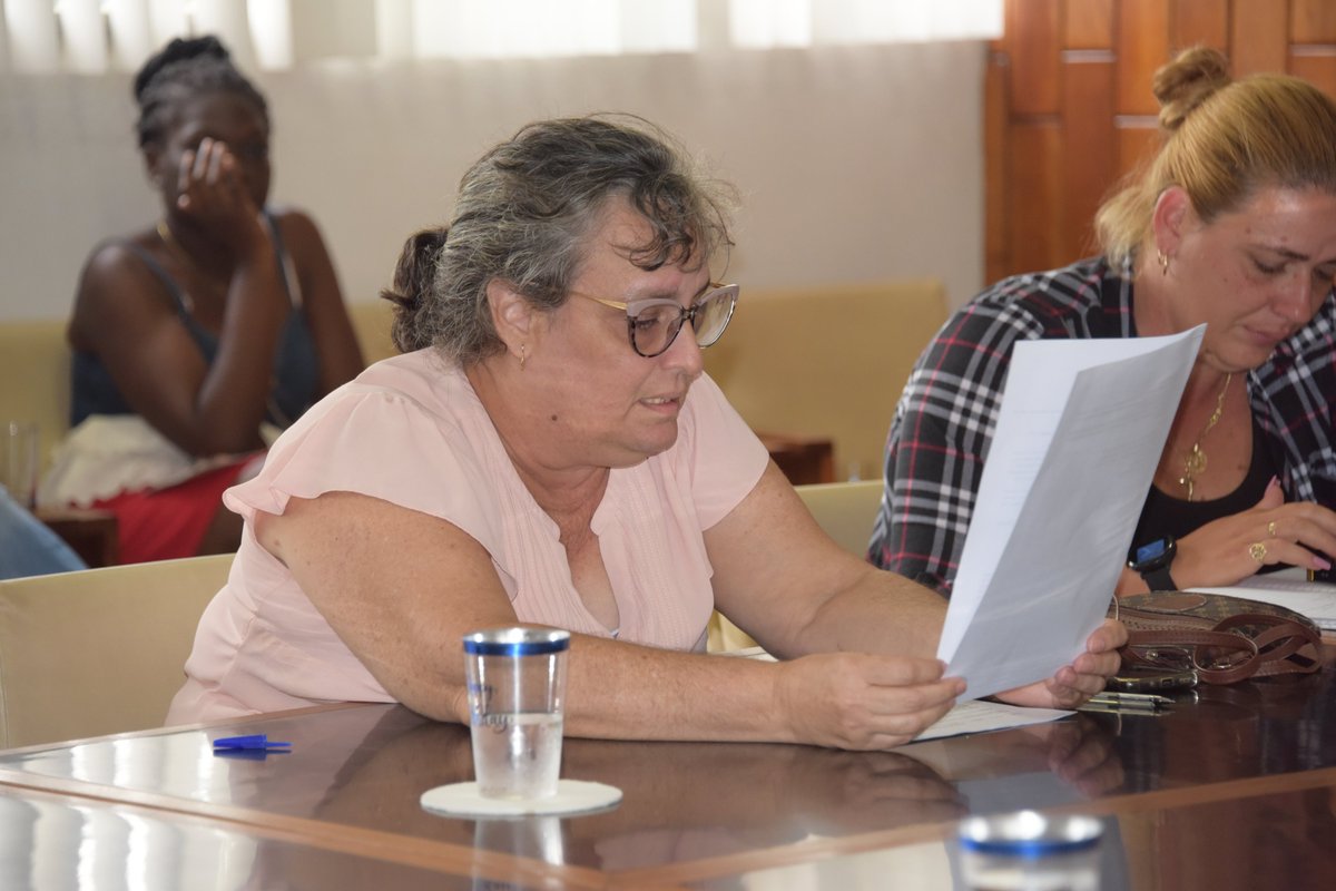 En la tarde de ayer se realizó, en #censacuba, el Consejo Técnico Asesor de las áreas de #SanidadVegetal y  #SaludAnimal, dirigido por la Directora General, la Dr.C. @Nivian Montes de Oca.
Tuvo como objetivo la presentación y revisión de doce propuestas a presentar para premios.