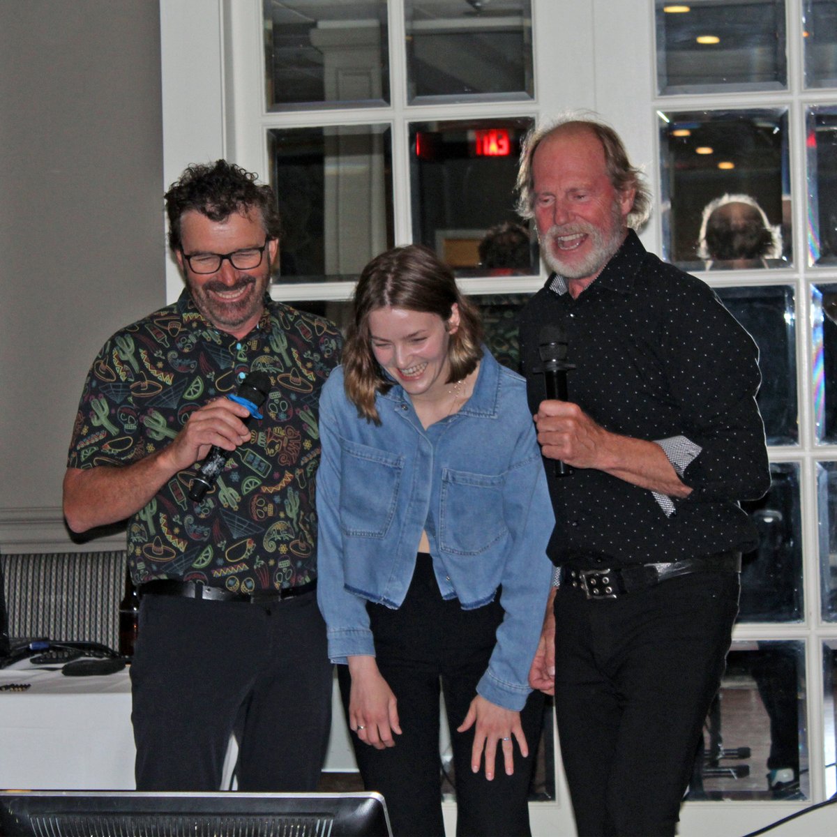 stcgcc's tweet photo. Friday's weather didn't dampen our spirits, as we brought the celebration inside.
Here are some fun pics from Karaoke Night, Friday at the Club 🎶🎤
Cheers to everyone who joined us. Check out our photo album on Facebook.

#Clubevents #stcgccsummers #karaokenight #stcgcc https://t.co/MYWbDUFmoB