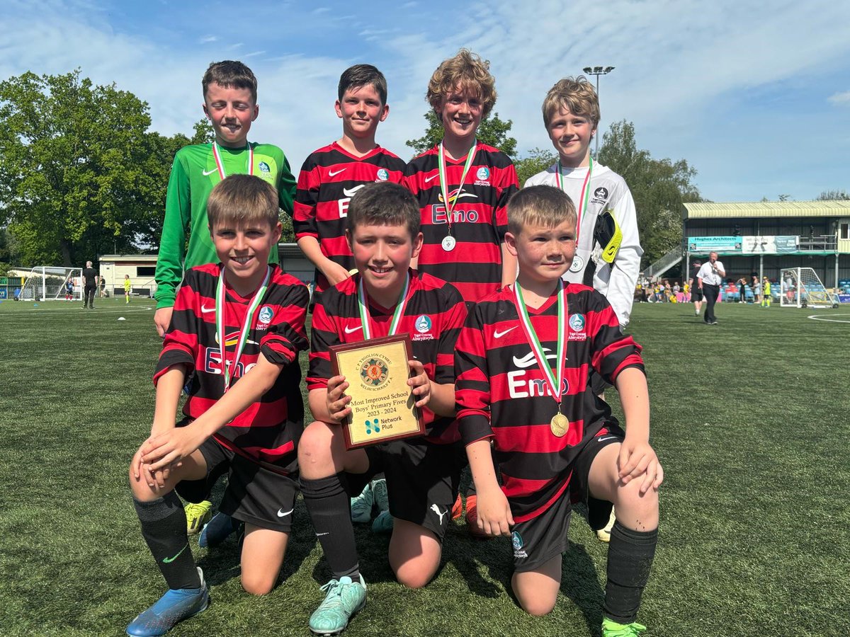 Congratulations Ysgol Gymraeg Aberystwyth on winning the National Primary 5`s competition at Latham Park Newtown. This is the first time in the competition`s history that a team from Ceredigion has won this prestigious event.