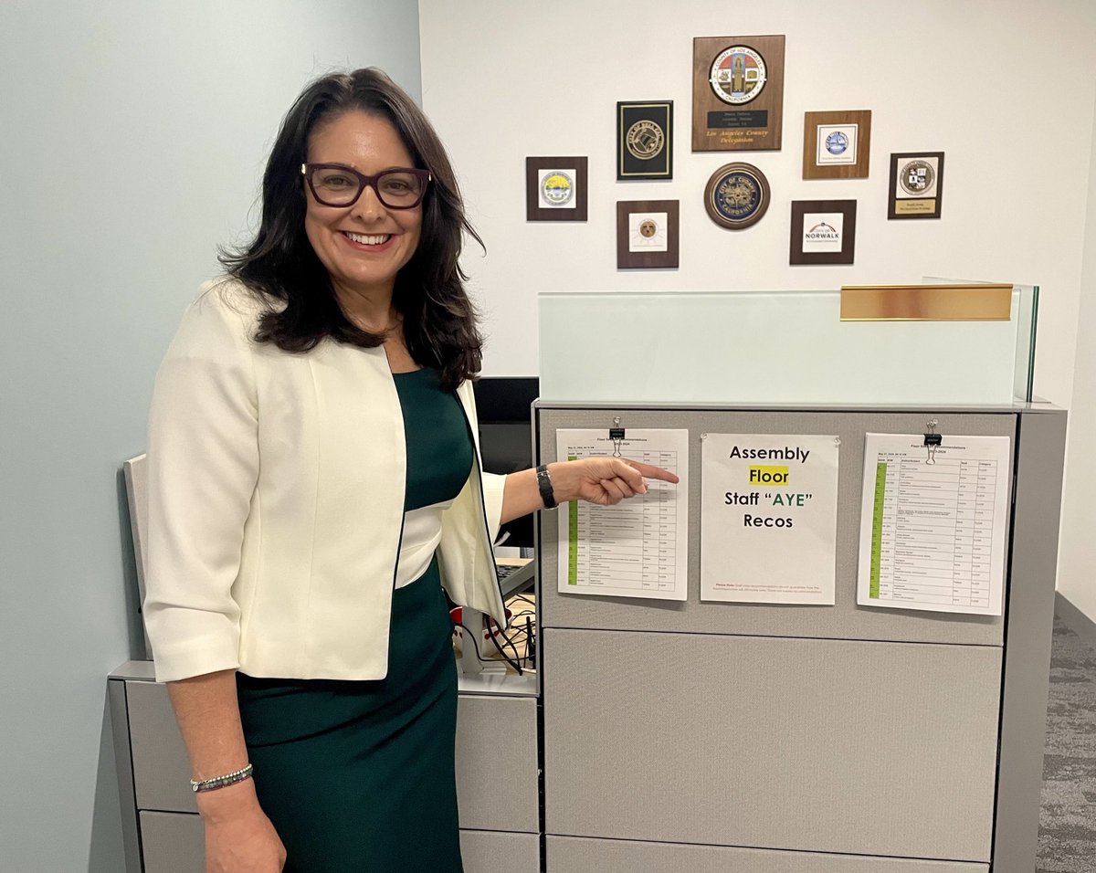 🏛️ It’s house of origin deadline week, and we’re keeping things efficient and transparent! ICYMI, I have a “cheat sheet” for all of our aye recos - right in the front lobby! Swing by and check if your bill made the cut ✅ (or if you need to do more homework! 😉). #CaLeg