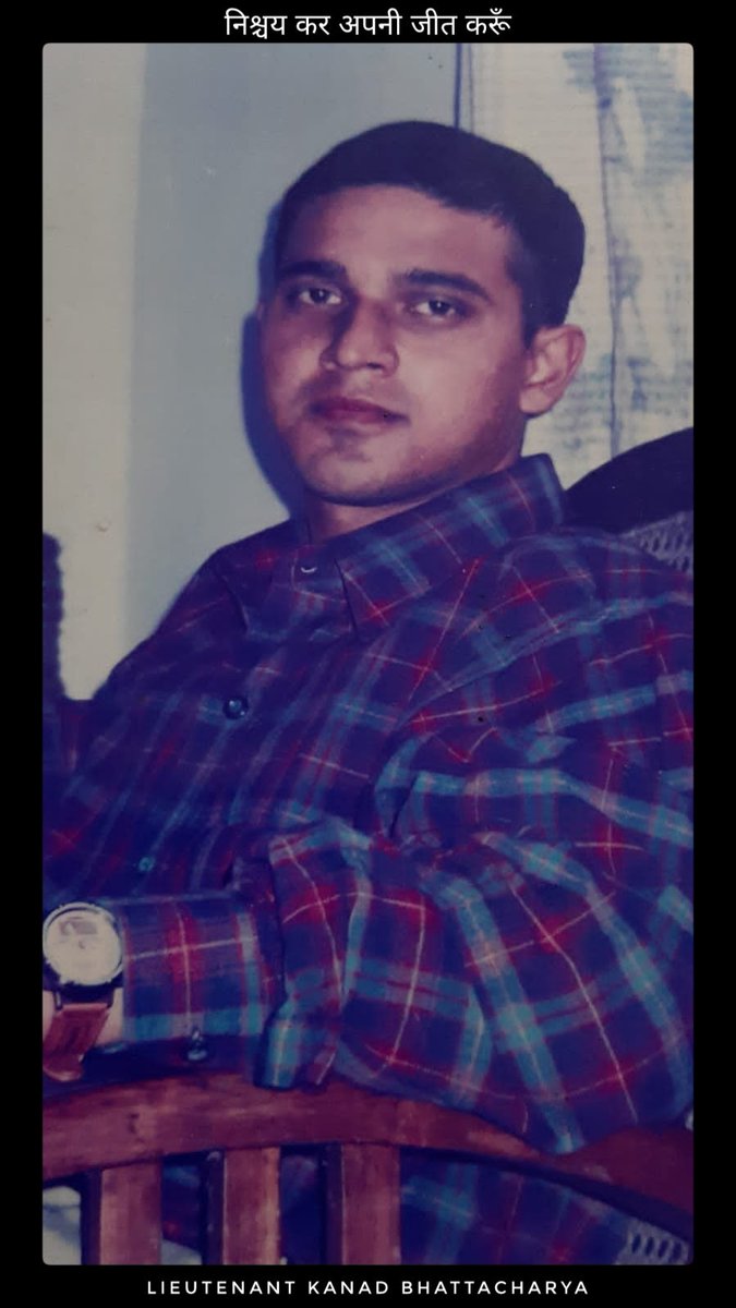 Last photograph to be clicked at home. Homage to LIEUTENANT KANAD BHATTACHARYA 8 SIKH #IndianArmy on his balidan diwas today. Lieutenant Kanad was immortalized fighting pakis in #KargilWar in 1999. #FreedomisnotFree few pay #CostofWar #25YearsofKargilVijay #25YearsofKargilWar