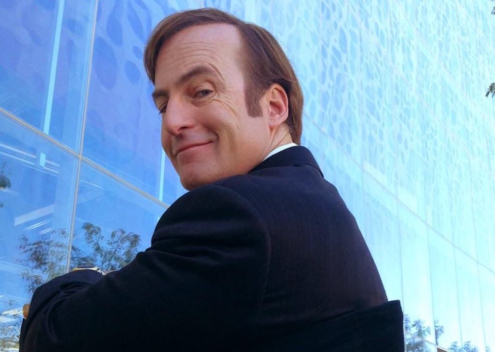 <a href="/Dr_HannibalTH/">𝐃𝐫. 𝐇𝐚𝐧𝐧𝐢𝐛𝐚𝐥</a> 

“ โอ้โหย~ ดูคุณซิเนี่ย หน้าตาดีอย่างกับจะไปลงนิตยสาร ” เขายิ้มแฉ่ง

“สวัสดีครับ ผมซอล กู้ดแมน 🤝คุณเป็นคนต่างชาติรึเปล่าครับ~? ผมเจอคนต่างชาติบ่อยเลยครับพวกเขาให้อารมณ์ที่ต่างอย่างเห็นได้เลย โอ๊ะๆ อย่าพึ่งบอก ขอเดาก่อนๆ Bonjour heureux de v…Non? ไม่ใช่หรอครับ?”