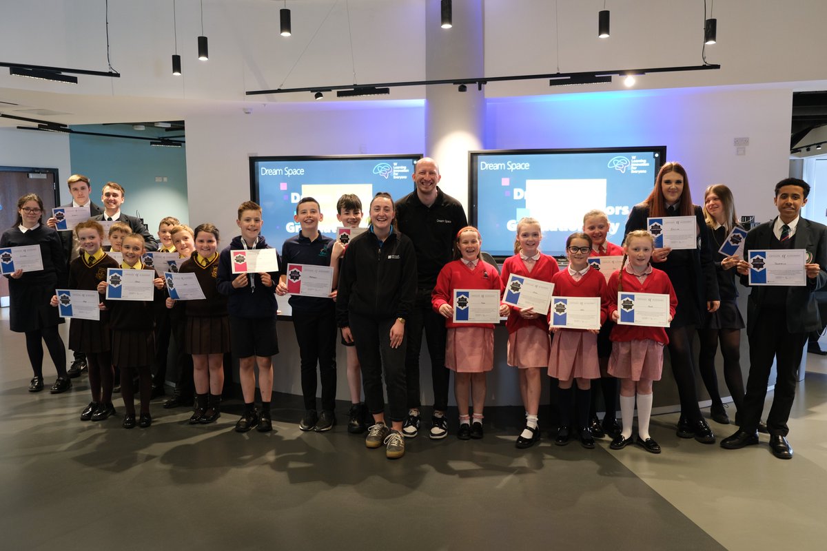 Our #MSDreamSpace Ambassador graduations have continued into this week with more amazing #STEM leaders graduating from @W5_LIFE this week. A big WELL DONE to all! 🤩