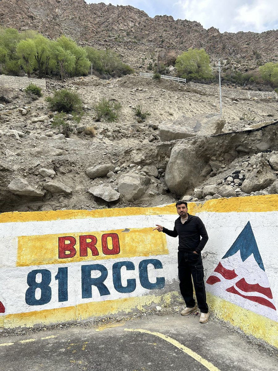 Glad to see development penetrating in border regions…
Thanks to @BROindia  81RCC for such initiatives 
.
.
Love to see development in Aryan Valley Ladakh 🇮🇳
.
.
Jai Hind
#BRO #borderroadsorganisation #india