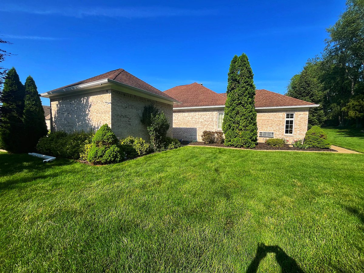 Florabropaint's tweet image. It’s a beautiful day in Danville to work for a great #repeatclient!

#exteriorpaintingcontractor #exteriordesign #ppg #ppgpaints #ppgproud #propertymanagement #indysbestpainter #indy #avon #plainfield #hendrickscounty #greenwoodindiana #customhome #indianapolis #exteriorpainting