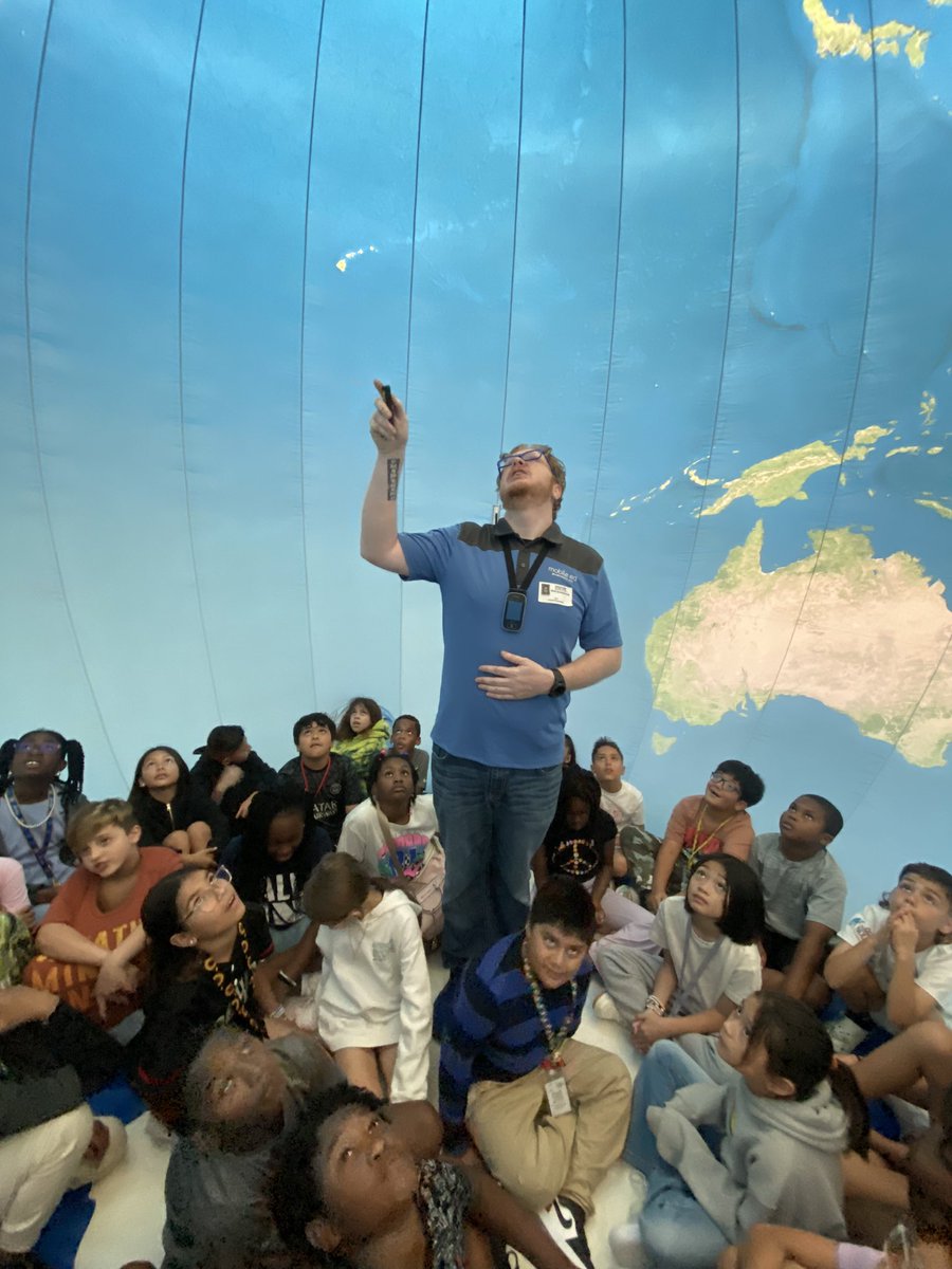 Earth dome with my out of this world students! 🌏🌍🌎 <a href="/OLE_Leopards/">Leonard Elementary</a> <a href="/CarolynLundqui2/">Carolyn Lundquist</a>