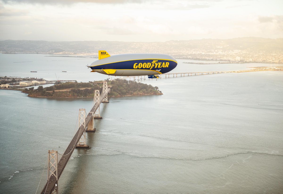 GoodyearBlimp's tweet photo. I got a plan to get us out of here. https://t.co/jBiKxIipXp