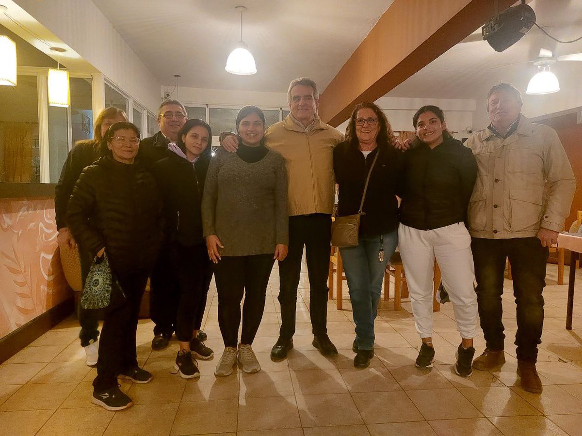 En la comuna de Bustinza me recibió su Pte. Comunal @faballori, luego nos reunimos con compañeros y compañeras de Serodino donde nos recibio la ex Pta. Comunal Mónica Stumpo. El impacto negativo de las políticas del gobierno nacional se hacen sentir en cada santafesino/a.