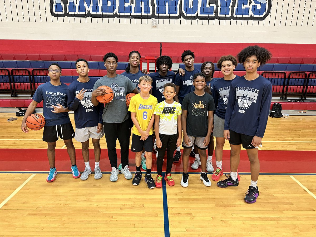 Congratulations to our Day 2 💰Basket winners for @LSHS_BBall Camp Session 1️⃣: Jackson, Bobby, and Brayden! 😤💪🏆 #DUBS #ItsJustWork #FutureRangers