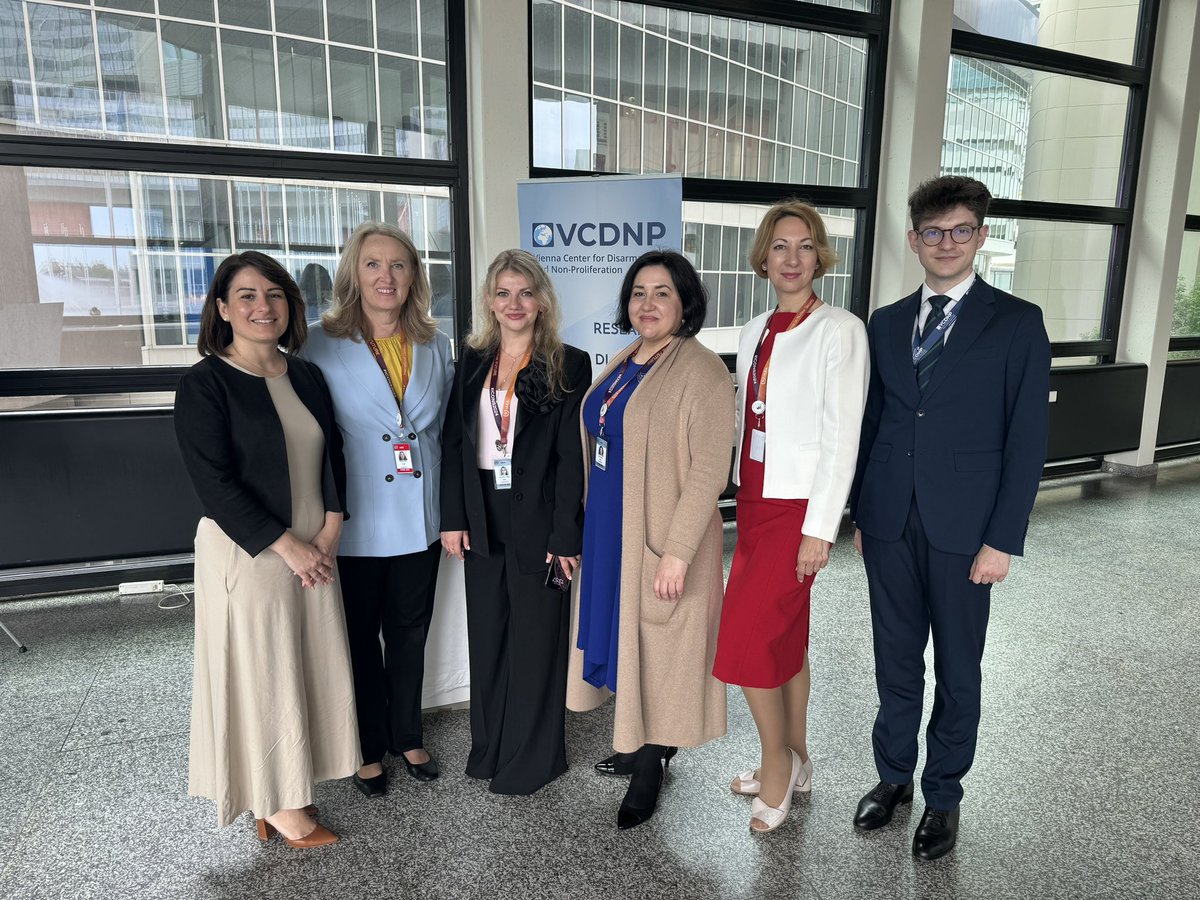 Delighted to meet some of the recipients of the #EmergencyFellowshipUkraine at #ICONS2024. 🙌🏼 Established in response to the Russian invasion of Ukraine, the fellowship allowed 6 individuals to continue their work on #NuclearSecurity and #Non-Proliferation. ⚛️ A huge thank you to