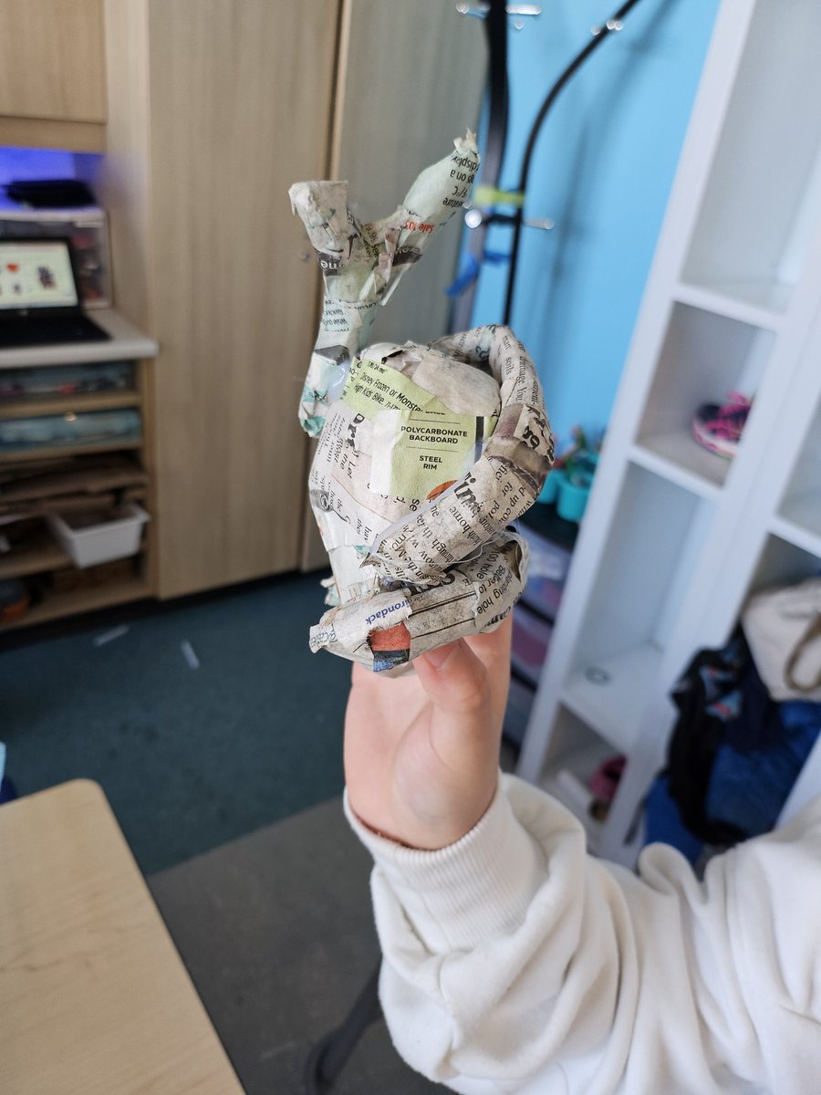 MrHennigar's tweet image. Our human body projects are coming together! I love the variety of materials groups are using, and the attention to detail.
#MakerEdNS