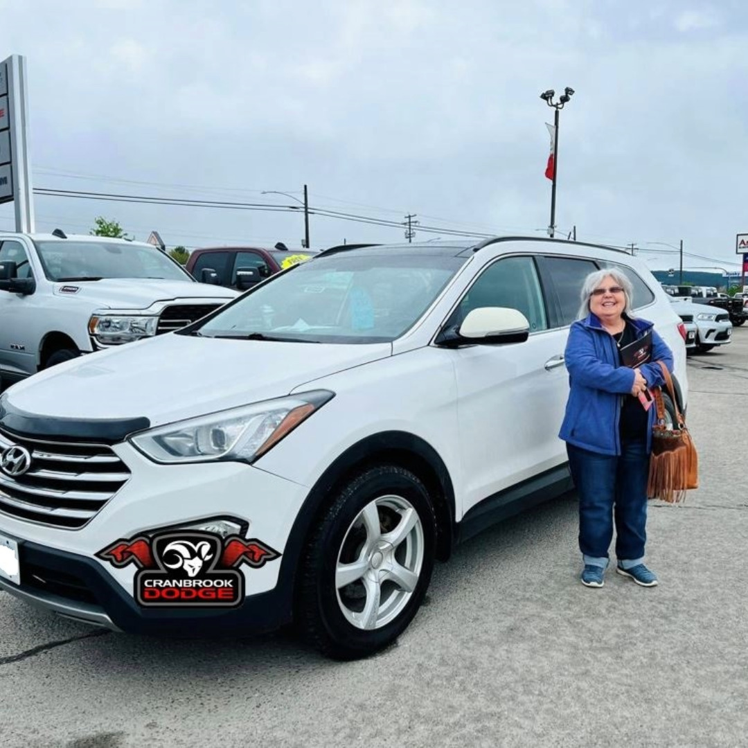 Congratulations to Benny and Connie on their #NewToThem #Hyundai Santa Fe! #HyundaiSantaFe #PreownedVehicle #SUV #CranbrookDodge