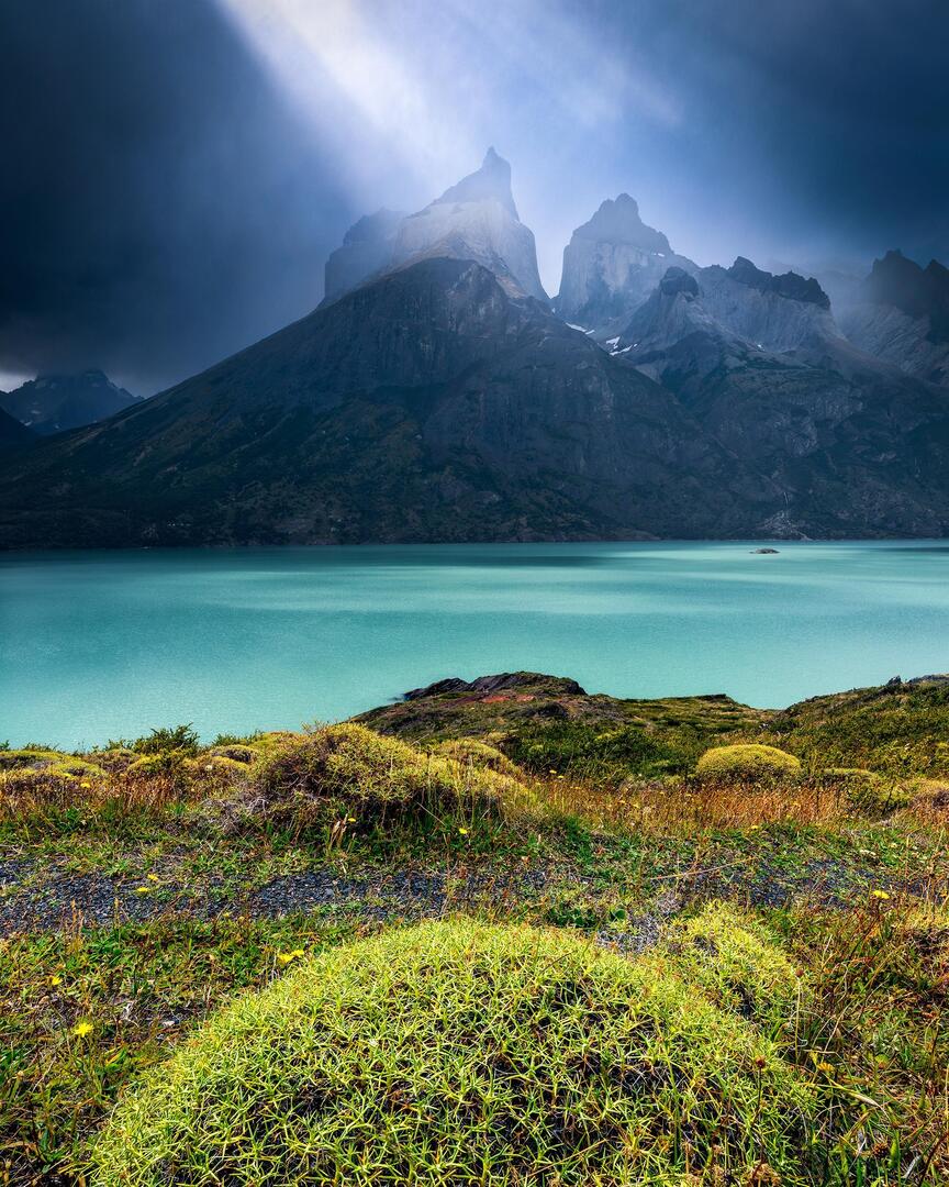 Enjoy #OurEarthPorn! (Steal This Hashtag for your own and join the community of Nature Addicts! ) Torres del Paine, Chile [OC] [2000x2500] Photo Credit: dcowboy31 .
