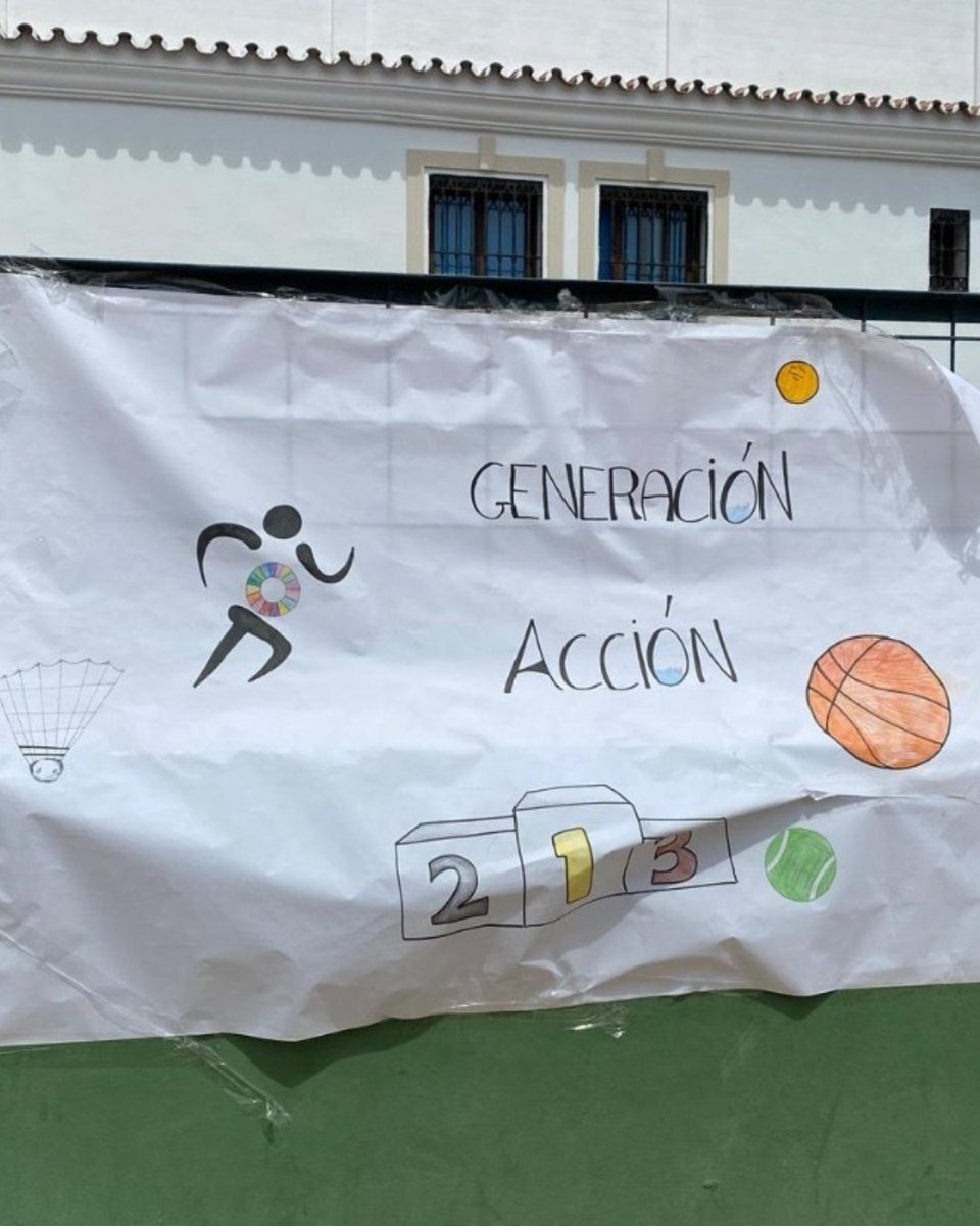 ¡Estas son algunas de las evidencias que han subido los colegios que lideran el cambio a nuestra app! 📷Están haciendo actividades para trabajar los #ODS a través de los valores del #deporte ⚽️🤸🤼‍♀️ 📢Centros #GeneraciónAcción ¿os reconocéis en estas fotos?