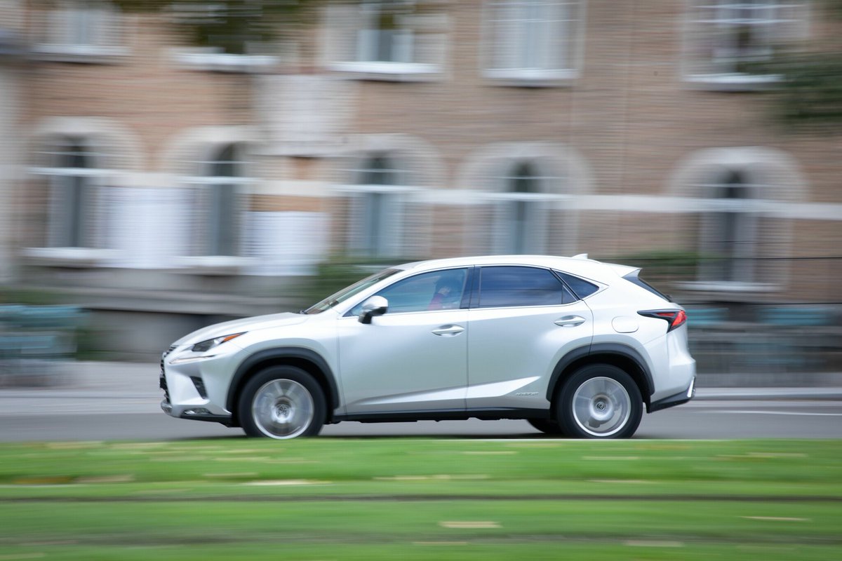 Stationnement SUV à Paris : le triplement du tarif sera instauré en octobre ➡️ l.leparisien.fr/ZYY6