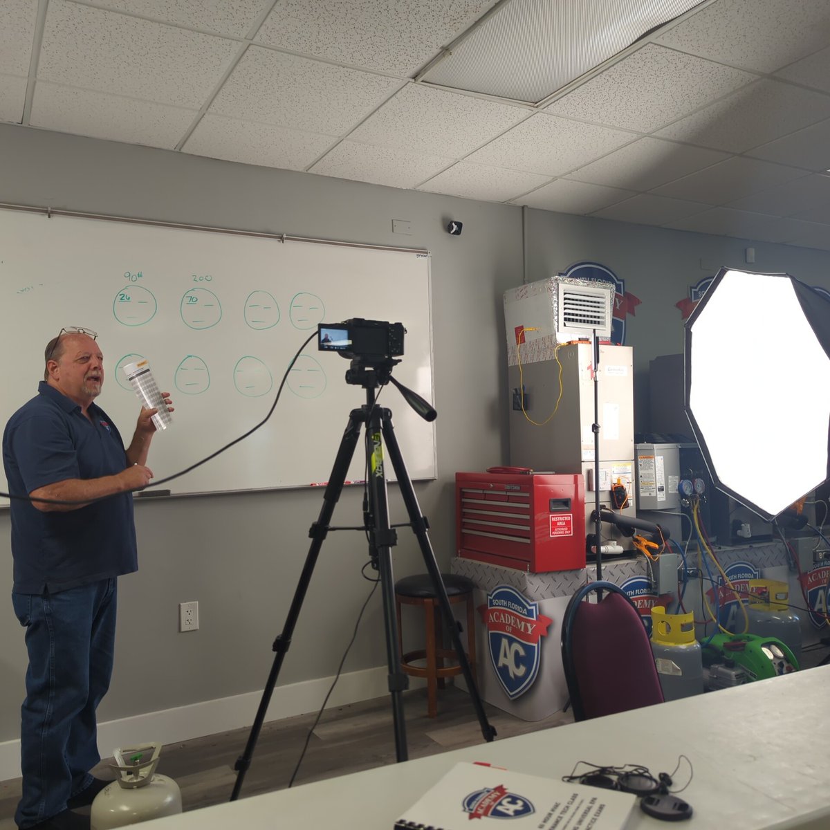 Adam Ross tweet media