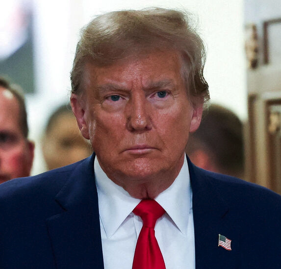 BREAKING: Donald Trump gets slammed with bad news as new polling reveals that 58% of voters are "concerned" about his shockingly corrupt request for $1 billion in campaign cash from big oil companies.

And it gets so much worse for Trump...

61% of voters told Data for Progress