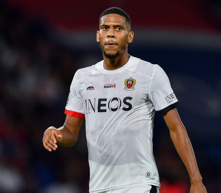 🚨 MUFC are expected to SIGN two centre backs this summer with Jean-Clair Todibo & Fulham’s Tosin Adarabioyo two potential targets on the right side of defence. 

Todibo would cost around £40m while Adarabioyo is available on a free.

(@ChrisWheelerDM)