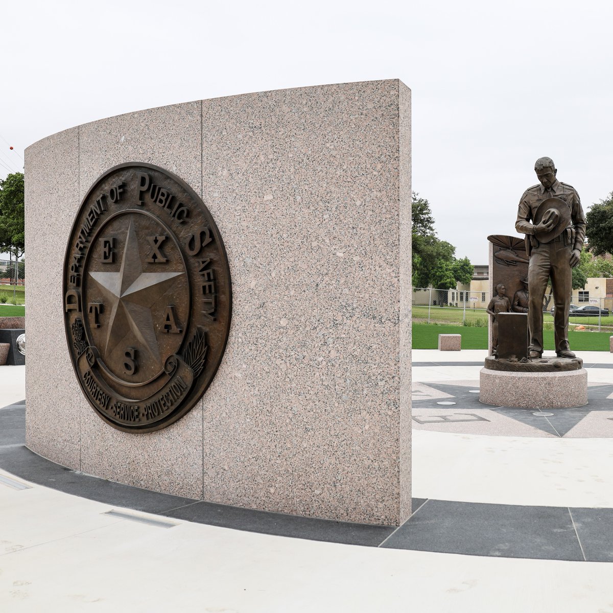 TxDPS's tweet photo. How it started ➡ How it's going

Just over two years ago in April 2022, we broke ground on the new Fallen Officers Memorial at DPS Headquarters in Austin. Last week, we unveiled the completed new memorial and a permanent place to remember and honor DPS' fallen officers.