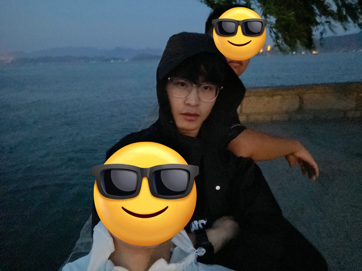 TT886168518's tweet photo. 又是一张没发pyq 的照片，不知道为啥没发的 https://t.co/RqGc27bluJ