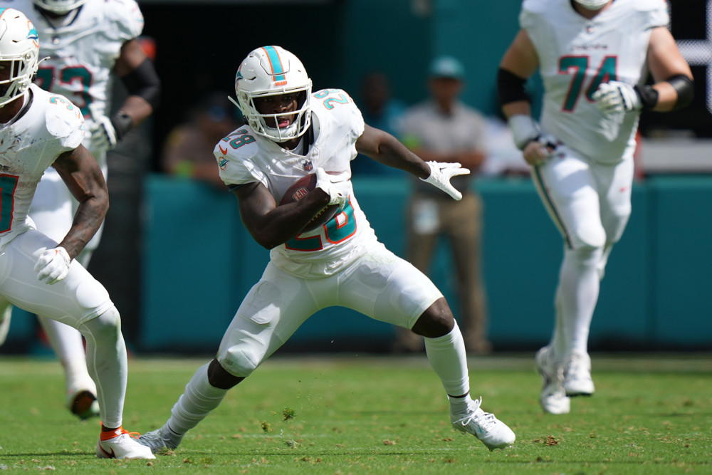 My latest @FTNFantasy looks at De'Von Achane, Bijan Robinson, Tony Pollard, and the rest of the winners and losers of the 2024 schedule release. Read it here: ftnfantasy.com/nfl/nfl-schedu… ($)
