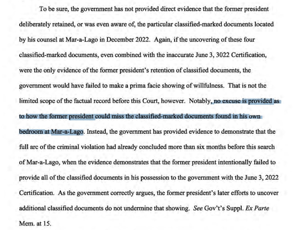 For example, Howell can't fathom how Trump missed the four classified docs in his own bedroom that his lawyer found in December 2022. storage.courtlistener.com/recap/gov.usco…