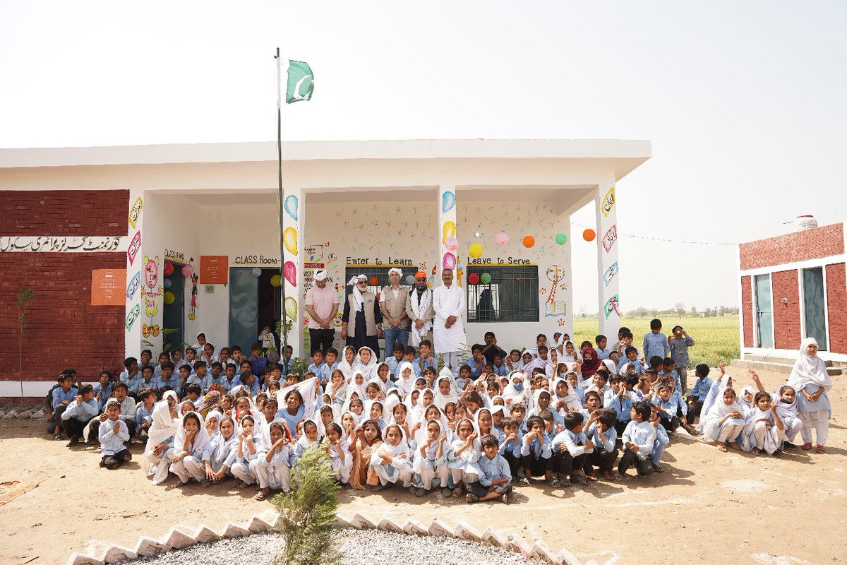 Another incredible project complete - Alhamdulillah! 🤩📚 Our UK team along with international colleagues wasted no time in unveiling this amazing school in Pakistan – only possible thanks to YOU! Give your Sadaqah towards an education project today: pennyappeal.org/appeal/educati…